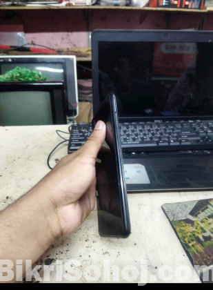 Samsung A7 (2018)